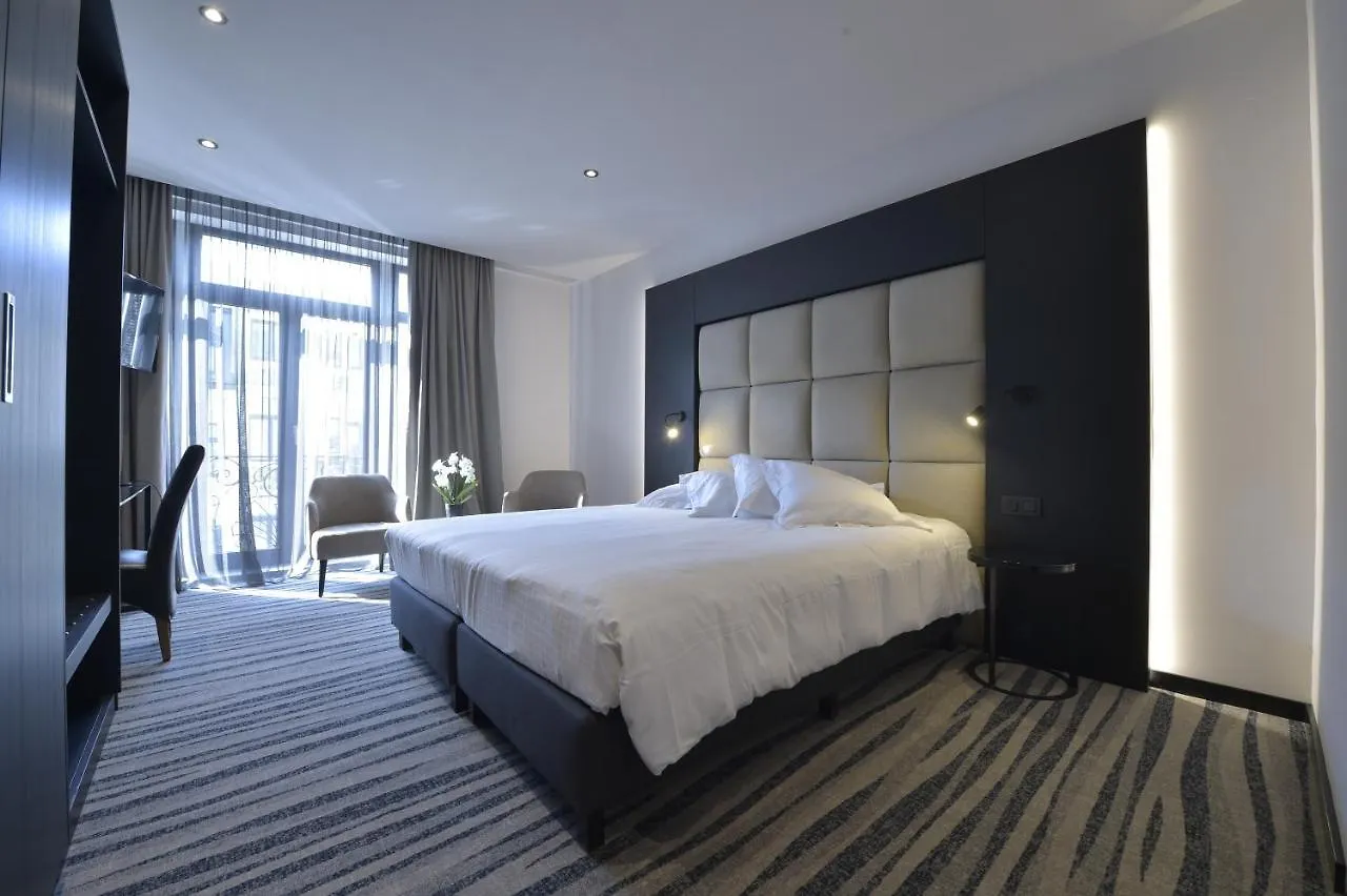 Hotel Monarc Ostend 4*,  Bélgica